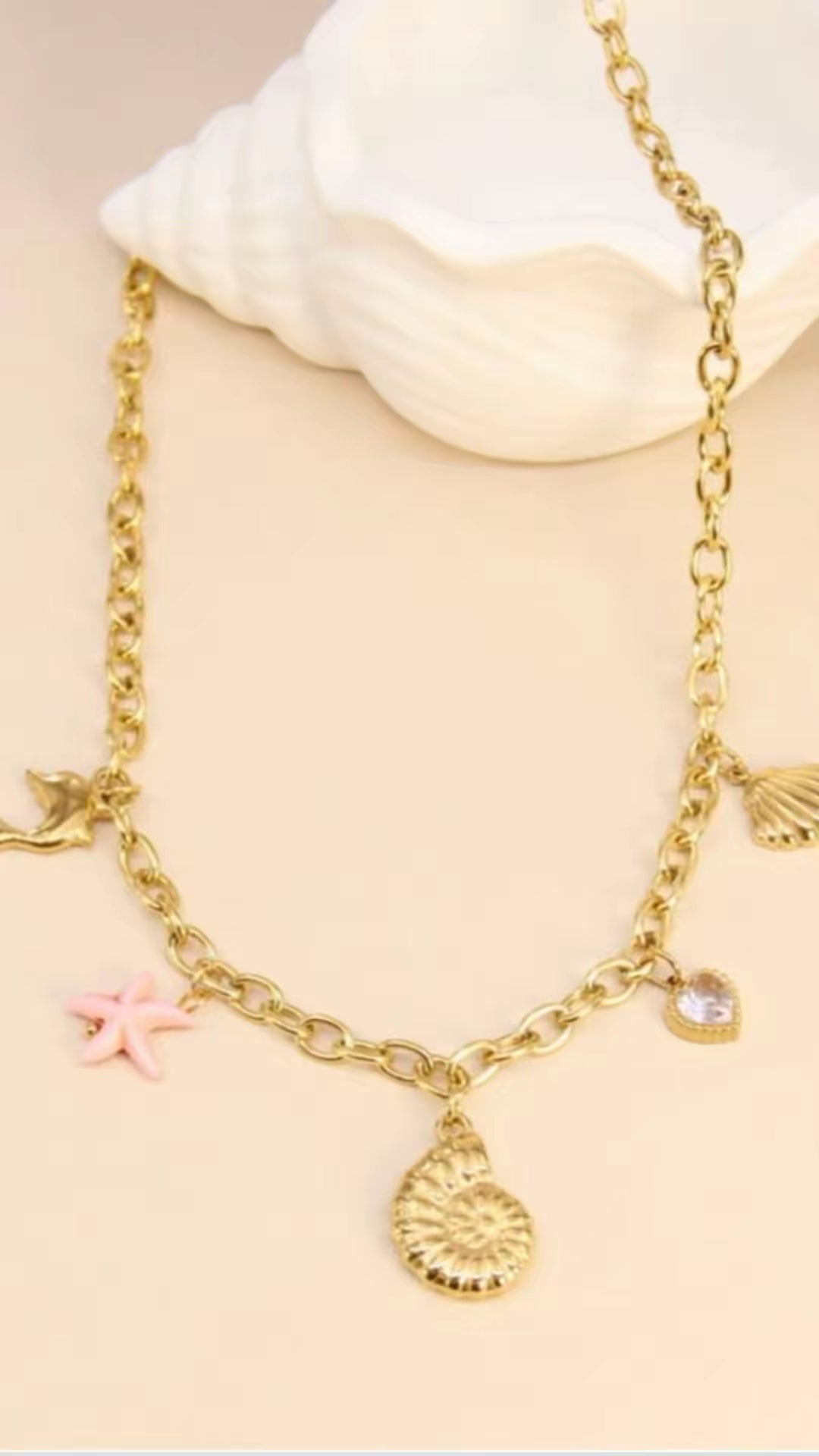 Collier Charms