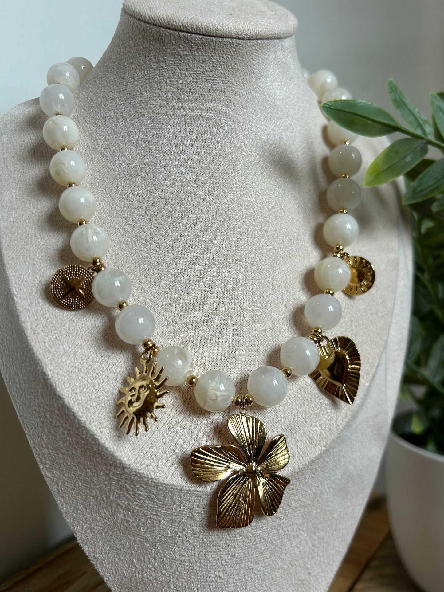 Collier Aura