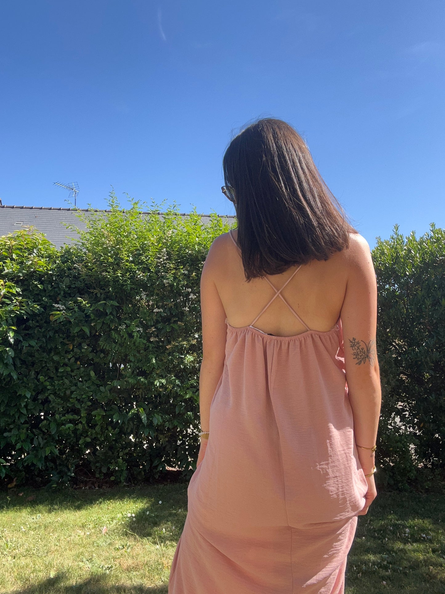 Robe dos nu